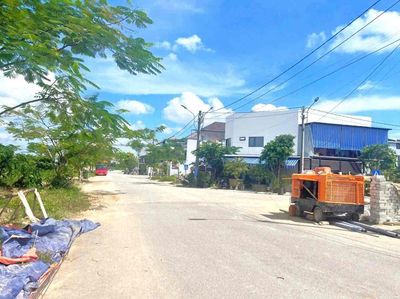 MẶT TIỀN LƯƠNG NHƯ HỌC . AN CỰU . THUẬN HOÁ . TP HUẾ. Mua bán đất tại Thành phố Huế Thừa Thiên Huế được đăng bởi LÊ ĐỨC SÂM