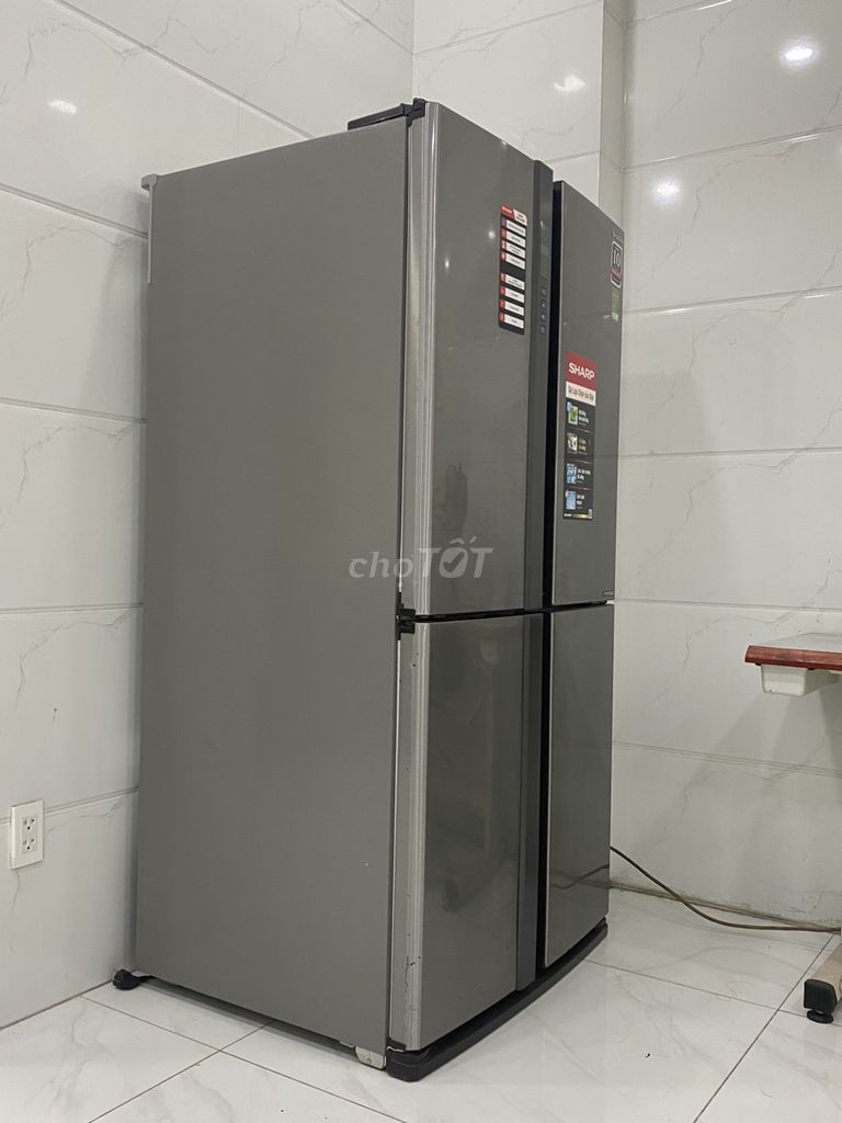 CẦN BÁN TỦ LẠNH SHARP KHÔNG NHU CẦU SỬ DỤNG