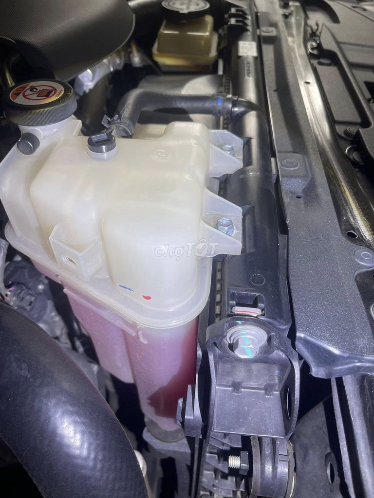 Toyota Fortuner 2019 2.4G 4x2 MT-71000km giữ gìn. Mua bán Ô tô tại Quận 8 Tp Hồ Chí Minh được đăng bởi Mr Can hình 6