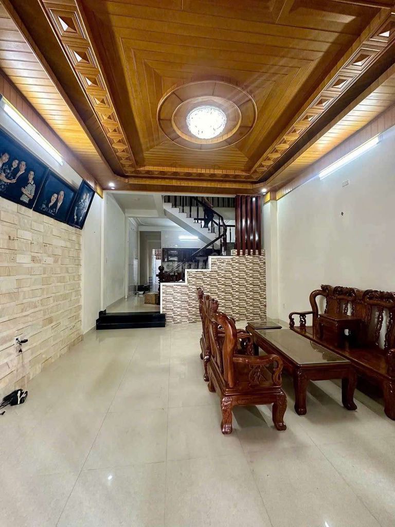 Аренда · 4 комн. · 100 м² · Quận Cẩm Lệ, ул. Đường Hồ Trung Lượng