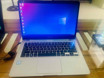 loptop Asus vivobook S14 i3 8130U, ram 4gb