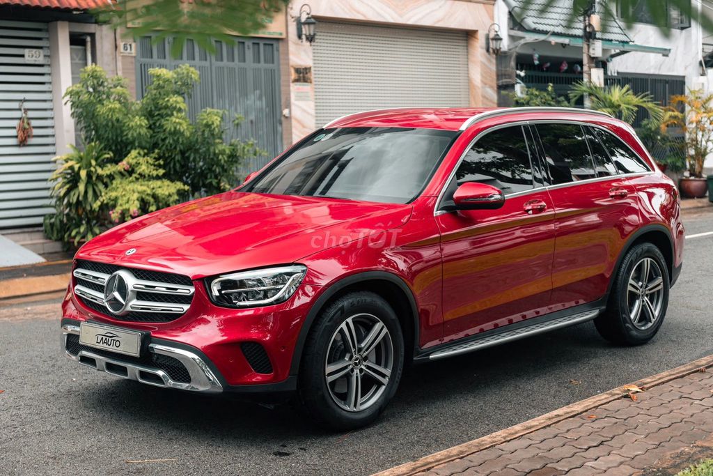 Mercedes Benz GLC200 Facelift 2020 - Đỏ/Kem. Mua bán Ô tô tại Quận 7 Tp Hồ Chí Minh được đăng bởi Bi Xe Đức hình 3