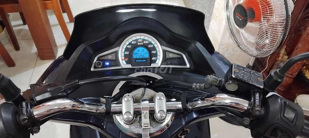 Pcx đèn led mới bstp 9 chủ ký. Mua bán Xe máy tại Quận Tân Phú Tp Hồ Chí Minh được đăng bởi Nguyễn Lê Hoàng hình 5