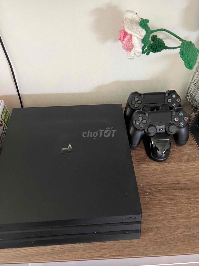 Sony PS4 Pro CUH-7200B 1TB Đen 9.00. Mua bán Thiết bị chơi game tại Quận Hải Châu Đà Nẵng được đăng bởi Long hình 1