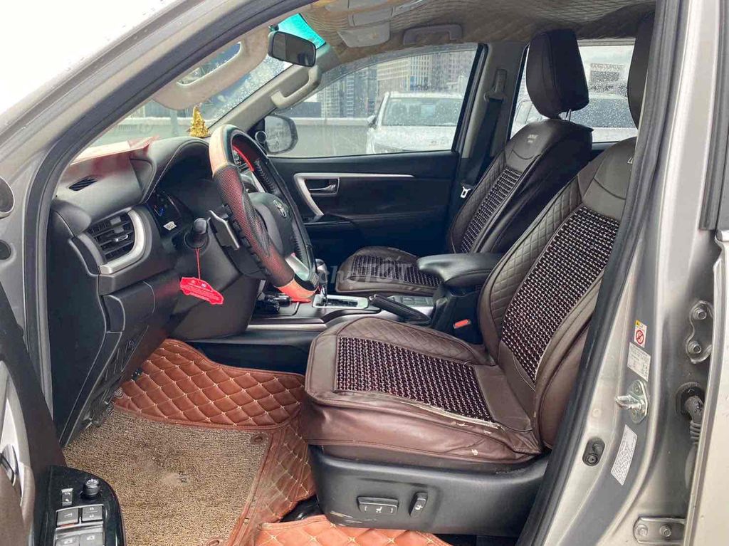 Toyota Fortuner 2018 2.7V 4x2 - 67000 km 7c tự đôn. Mua bán Ô tô tại Quận Bình Thạnh Tp Hồ Chí Minh được đăng bởi phuongneo hình 12