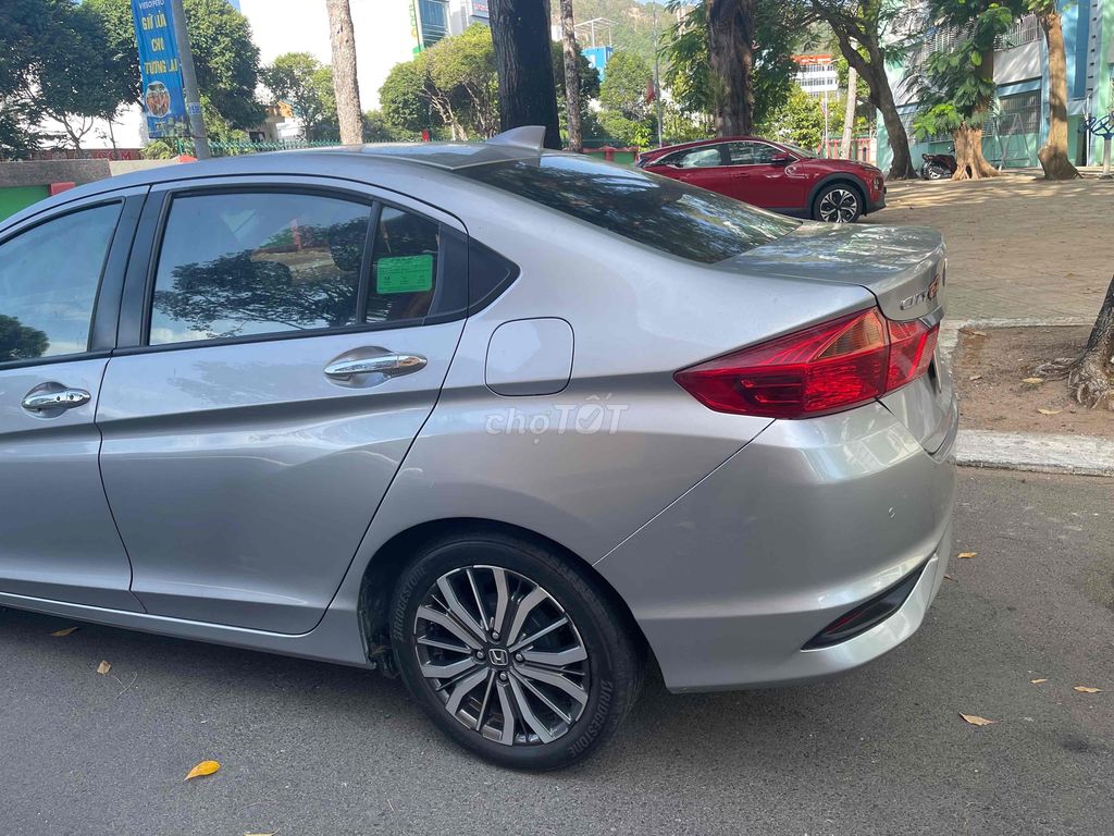 Honda City 2018 1.5 TOP - 70000 km