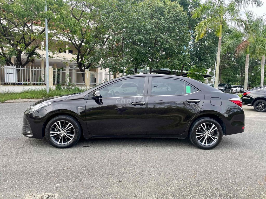 Toyota Corolla Altis 2018 1.8G CVT - 99999 km. Mua bán Ô tô tại Quận Cẩm Lệ Đà Nẵng được đăng bởi Cường hình 4