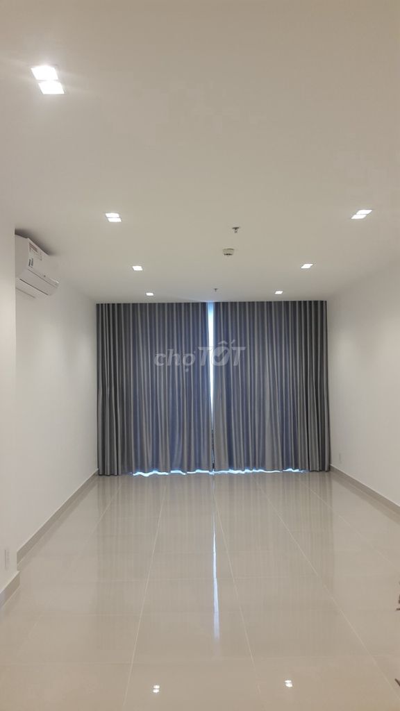 Sky Center cho thuê căn hộ oficetel 43m2 không có nội thất