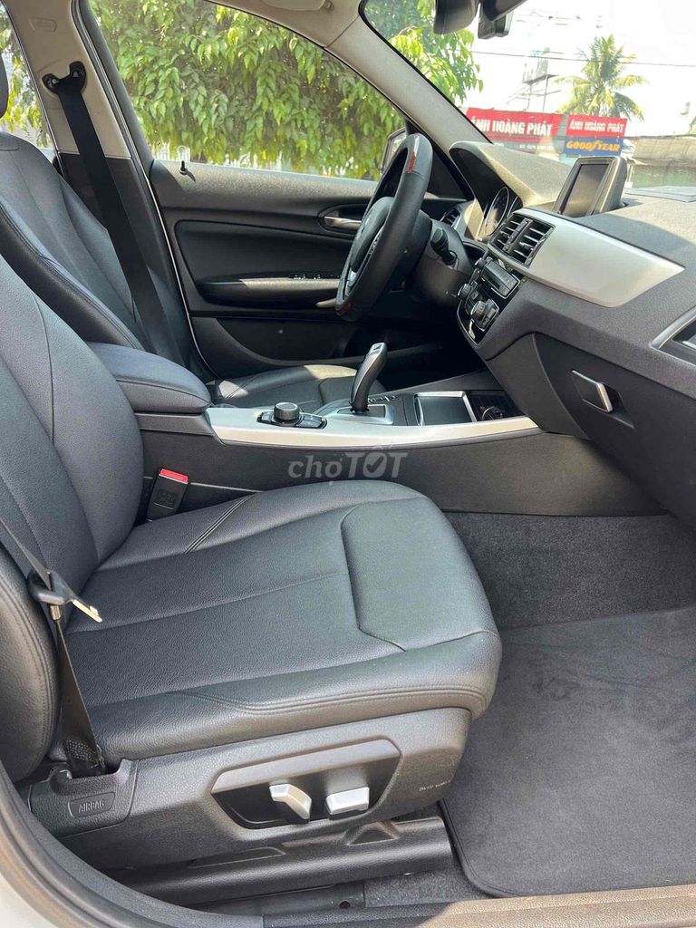 BMW 118i 1.5L Tubor Twing NK Đức ful option zin. Mua bán Ô tô tại Thành phố Thuận An Bình Dương được đăng bởi Ngọc Hà hình 7