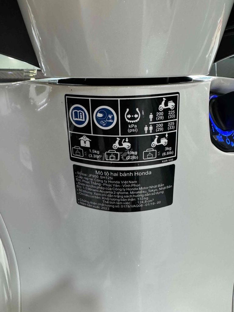 Sh125cbs 2023 Trắng đen sporty bsTp zin keng.. Mua bán Xe máy tại Quận Phú Nhuận Tp Hồ Chí Minh được đăng bởi XeMáy MinhThứ59  hình 8