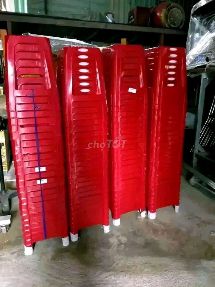 Ghế nhựa Vuông Cao. Mua bán Bàn ghế tại Quận Hải Châu Đà Nẵng được đăng bởi UY TÍN hình 1