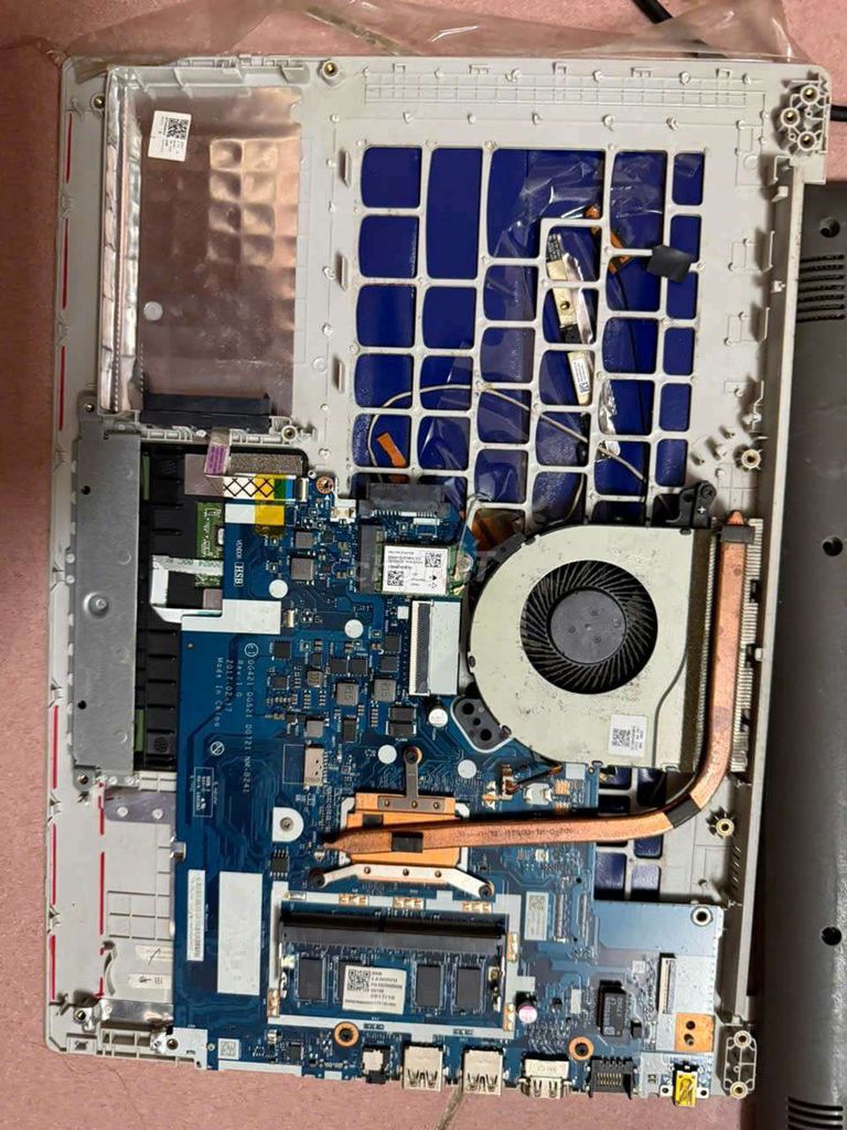 Xác laptop i3 6100u DDR4 4GB. Mua bán Laptop tại Quận Ninh Kiều Cần Thơ được đăng bởi Đam mê công nghệ hình 1