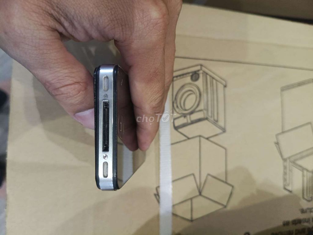 Apple iPhone 4 Đen Đã qua sử dụng. Mua bán Điện thoại tại Quận 8 Tp Hồ Chí Minh được đăng bởi PHÚ hình 1