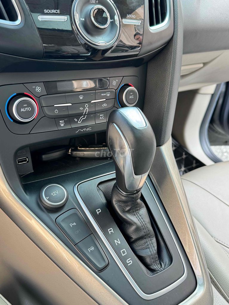 Ford Focus Titanium 2018 chạy 14.000km quá đẹp. Mua bán Ô tô tại Thành phố Thủ Đức Tp Hồ Chí Minh được đăng bởi Hoà Xe Cũ hình 17