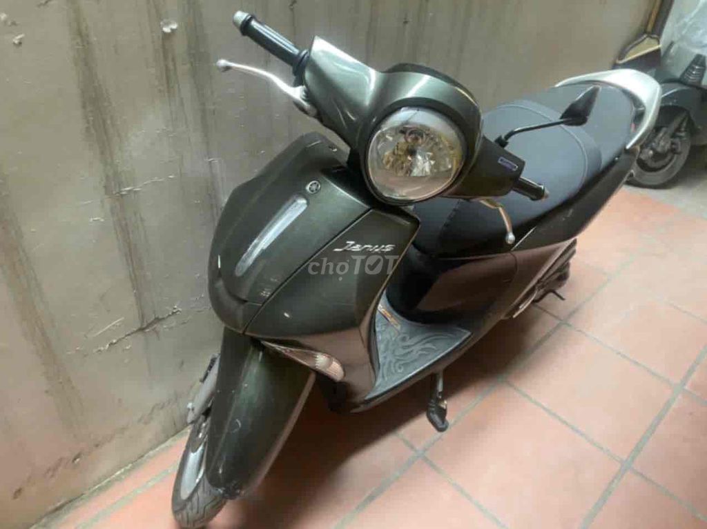 tôi mua lại và giờ không có nhu cầu nên muốn bán. Mua bán Xe máy tại Quận Hai Bà Trưng Hà Nội được đăng bởi Quyên hình 3