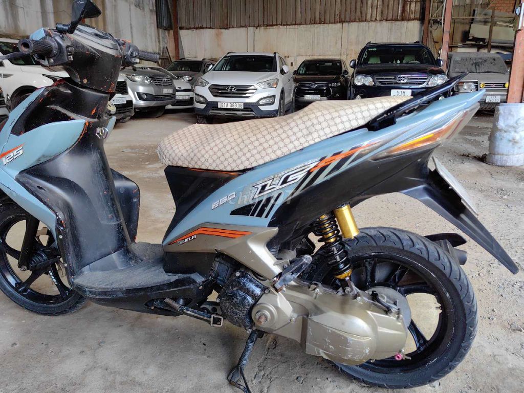 Yamaha Luvias Xám đỏ. Mua bán Xe máy tại Quận Tân Bình Tp Hồ Chí Minh được đăng bởi Trung hình 16