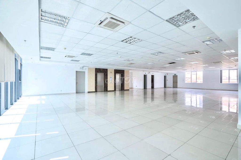 Văn phòng khu Bến Thành, Quận 1. Diện tích từ 100m2, 40 triệu/tháng!