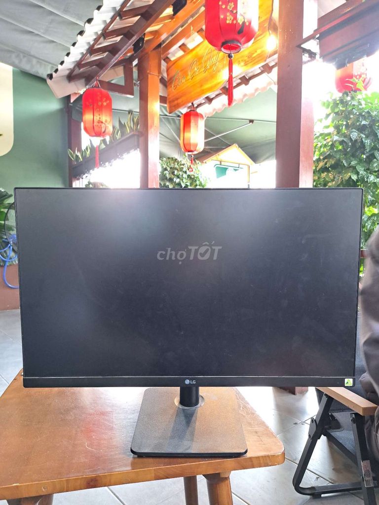 Màn hình LG 24 inch tặng bàn phím cơ