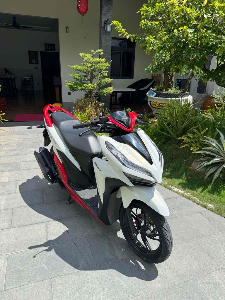 Click 150 Thái 2022 Trắng Đỏ nguyên rin