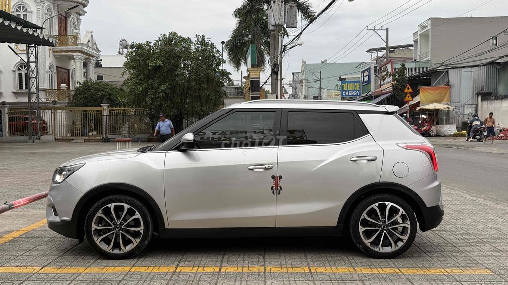 Ssangyong Tivoli 2016 1.6 AT - 110000 km. Mua bán Ô tô tại Thành phố Dĩ An Bình Dương được đăng bởi Phiêu hình 4