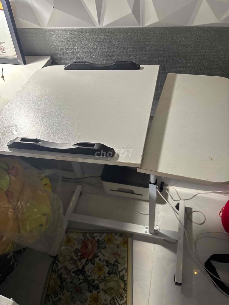 Thanh lý bàn làm việc / bàn laptop đa năng. Mua bán Bàn ghế tại Quận Bình Thạnh Tp Hồ Chí Minh được đăng bởi Tấn hình 1