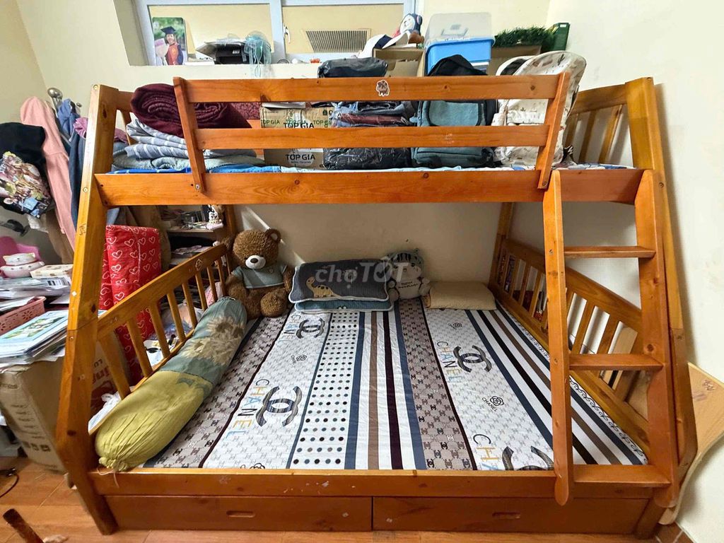 Giường tầng Gỗ sồi Nâu gỗ 1m4 x 2m. Mua bán Giường, chăn ga gối nệm tại Quận Hai Bà Trưng Hà Nội được đăng bởi Duy Quân hình 1