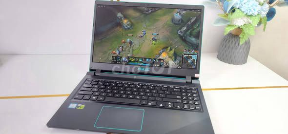 Asus Vivobook 15 i5-8250U 15 inch 8GB/256GB. Mua bán Laptop tại Quận 1 Tp Hồ Chí Minh được đăng bởi Hội Đồ Điện Tử hình 1