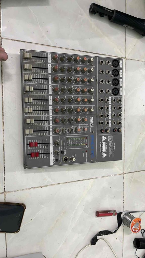 Mixe mỹ phonic MM122