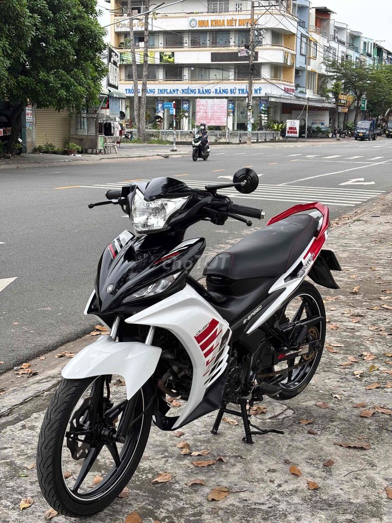 Yamaha Exciter 135 Trắng Đen Đỏ. Mua bán Xe máy tại Thị xã Bến Cát Bình Dương được đăng bởi xe máy trả góp tín nghĩa  hình 9