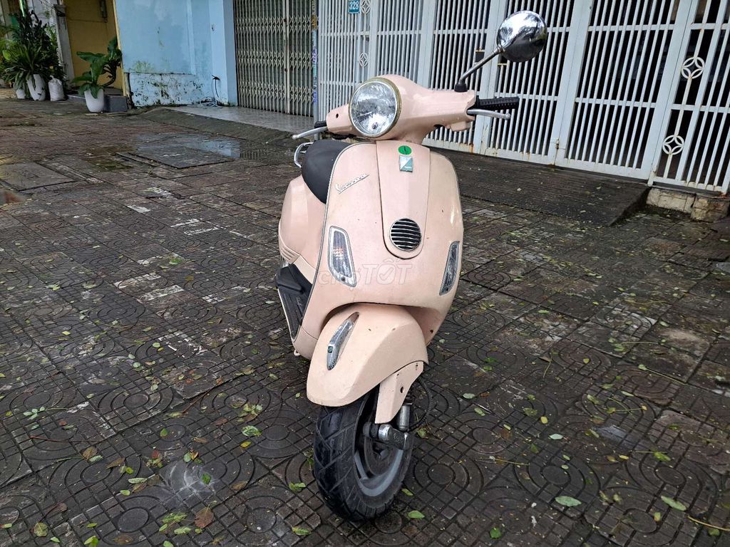 Cần bán xe Vespa đời 2010 biển số 43