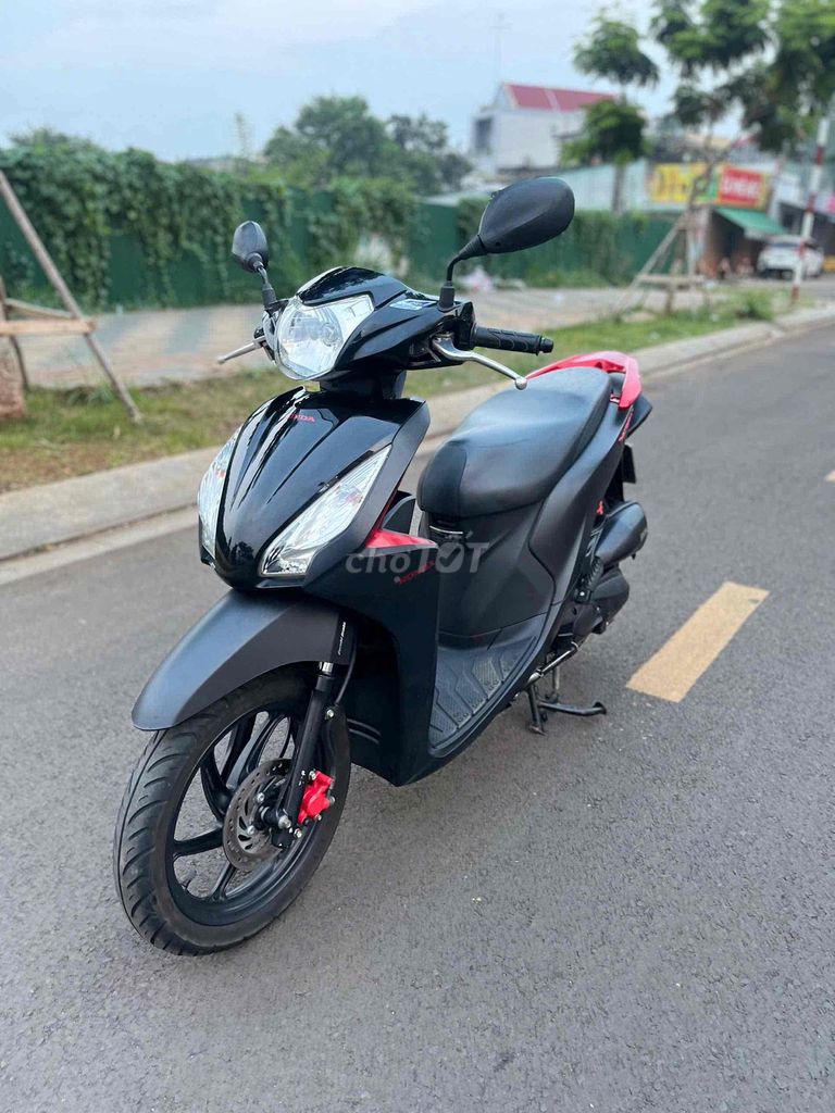Honda Vision 2018 Đen nhám. Mua bán Xe máy tại Thành phố Long Khánh Đồng Nai được đăng bởi Duy Linh Xe Máy Chợ Long Khánh  hình 2