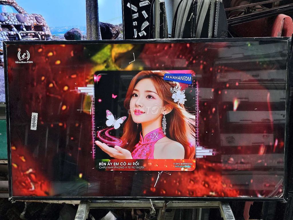 Smart Tivi Samsung 4K - 50"NU7400 50 inch. Blutoot. Mua bán Tivi, Âm thanh tại Huyện Hóc Môn Tp Hồ Chí Minh được đăng bởi Quốc Vinh hình 1