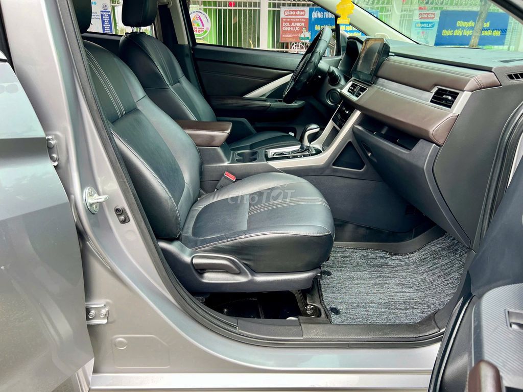 Mitsubishi Xpander 2024 Premium. Mua bán Ô tô tại Quận 12 Tp Hồ Chí Minh được đăng bởi Nguyễn Thưởngka hình 12