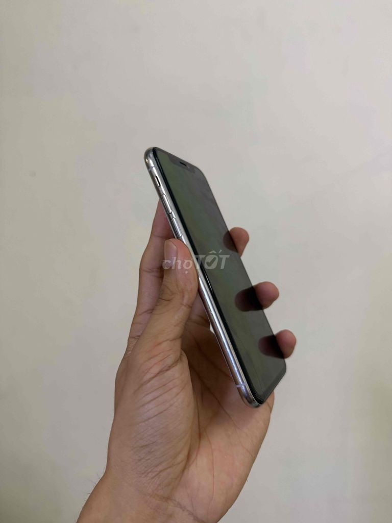 Apple iPhone Xs 64GB Bạc 📱📱📱. Mua bán Điện thoại tại Quận Thanh Khê Đà Nẵng được đăng bởi Anh Tuấn Apple hình 1