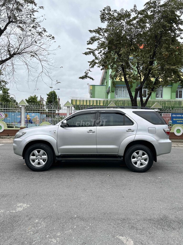Toyota Fortuner 2012 V 2 Cầu Odo 206357km. Mua bán Ô tô tại Huyện Củ Chi Tp Hồ Chí Minh được đăng bởi Lê Hữu Hoàn hình 3