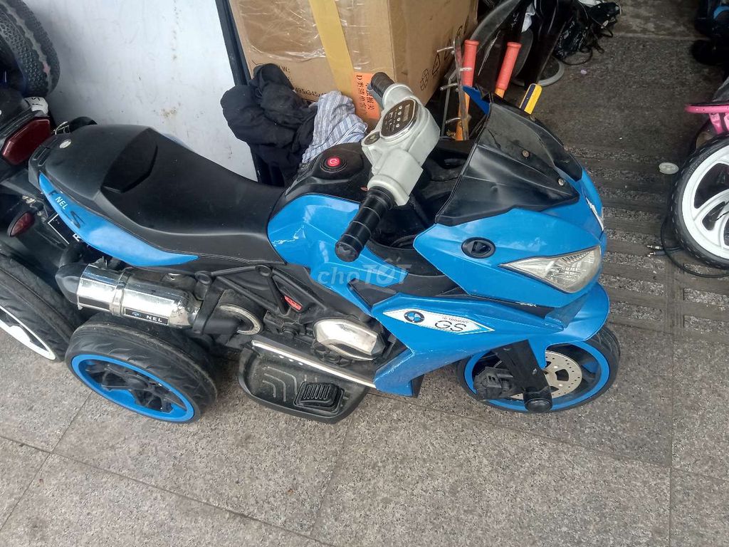 Xe máy điện NEL R1200 GS chạy tốt. Mua bán Mẹ và bé tại Quận Tân Phú Tp Hồ Chí Minh được đăng bởi Tiệm Sách Cũ Hoàng Lộc hình 1