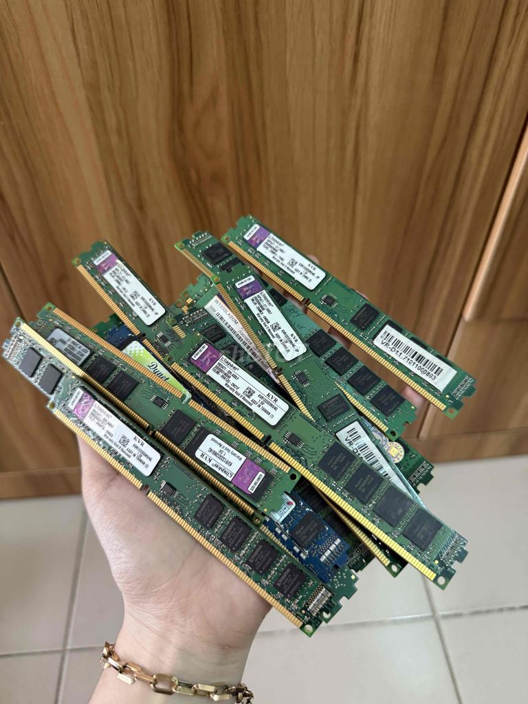 Ram PC lùn ddr3 4gb 1333. 10que 500k. BH 1 tháng