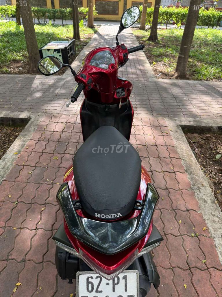 Honda Vision 2018 Красный