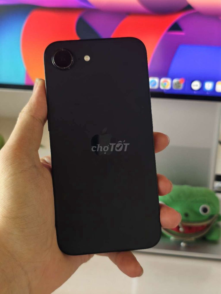 iPhone 16E 128GB Đen Việt Nam, zin áp, pin 92%. Mua bán Điện thoại tại Quận Liên Chiểu Đà Nẵng được đăng bởi Minh Hiệp CócXanhMobile hình 1