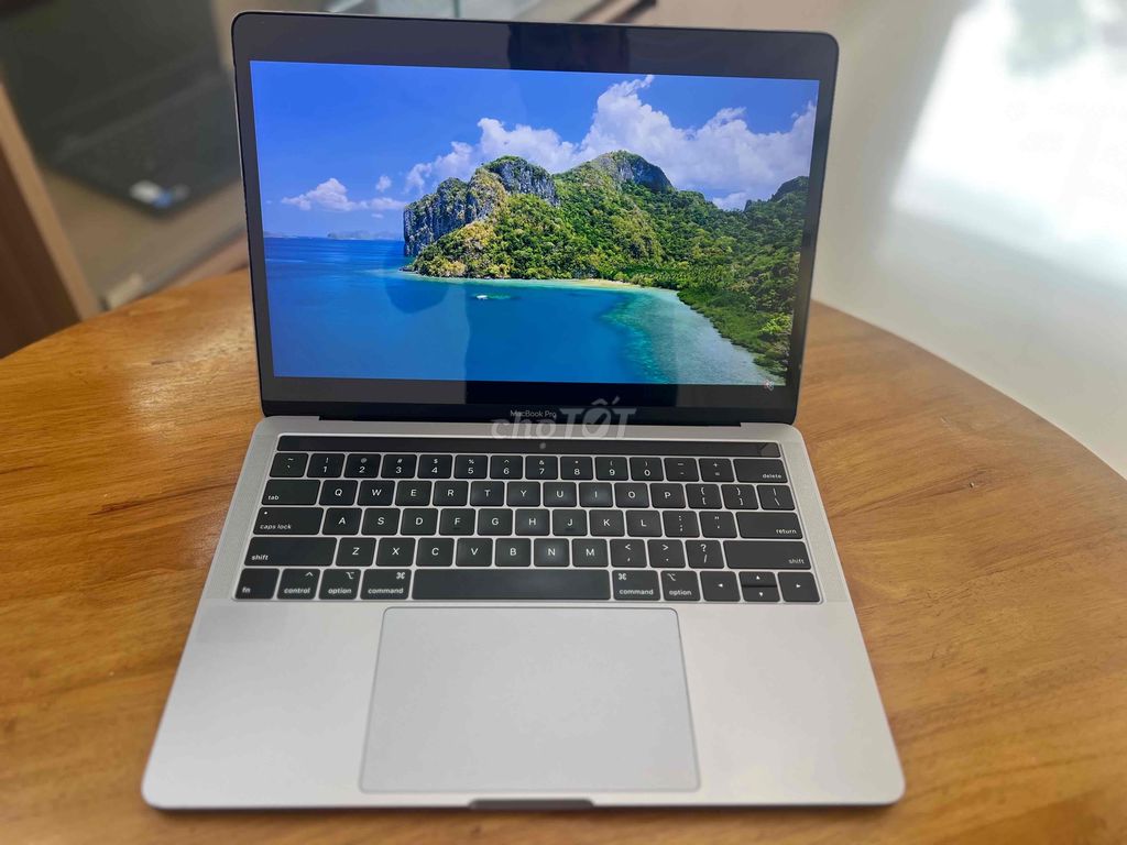 MacBook Pro I7-2018, Ram 16G, SSD 512G. Mua bán Laptop tại Thành phố Long Xuyên An Giang được đăng bởi Laptop Mai Lý Nghĩa hình 1