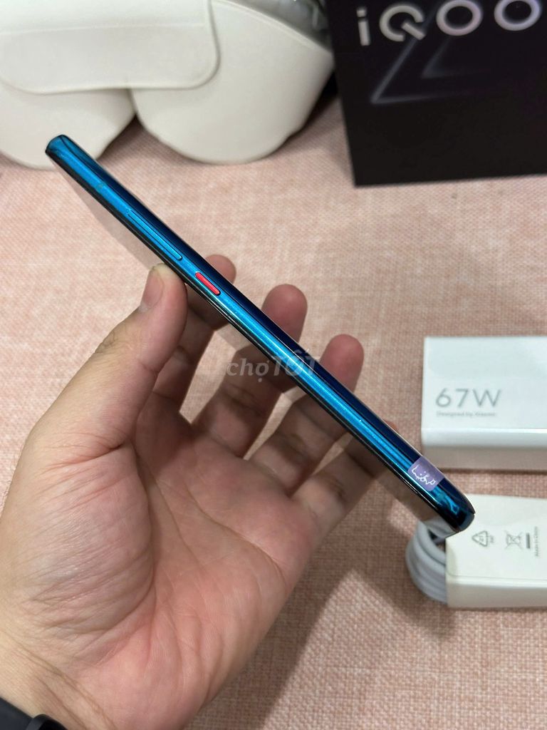 Redmi k30 Pro 8/128 xanh sạc 67w có ship COD. Mua bán Điện thoại tại Quận Hoàng Mai Hà Nội được đăng bởi Trần Ngọc Hiếu hình 4