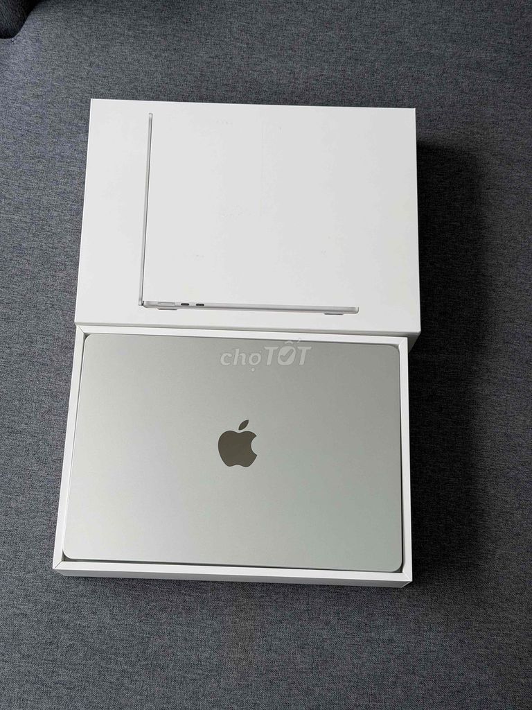 Macbook Air M4 16GB/256GB Sạc 8L Bh 3/2027 TGDĐ. Mua bán Laptop tại Quận Ninh Kiều Cần Thơ được đăng bởi Quý Mobile Cần thơ hình 1