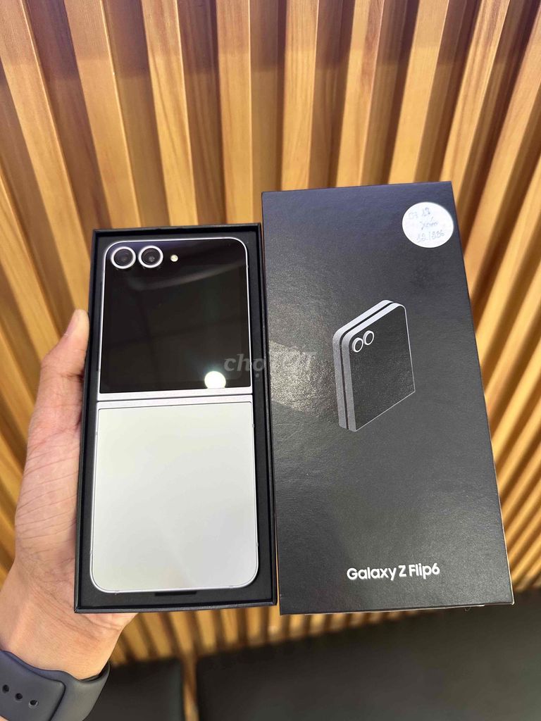 Samsung Galaxy Z Flip6 256GB. Mua bán Điện thoại tại Quận 8 Tp Hồ Chí Minh được đăng bởi Lê Đặng Minh Khang hình 1