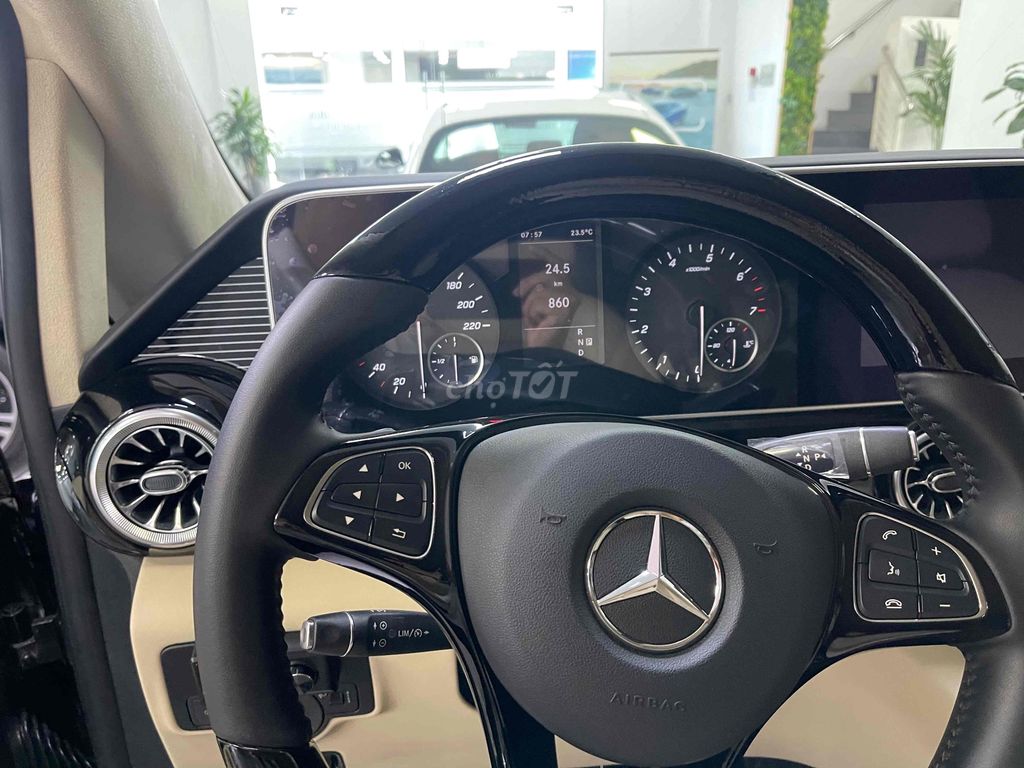 Mercedes Benz Vito Độ Maybach siêu lướt siêu sang. Mua bán Ô tô tại Quận Bình Thạnh Tp Hồ Chí Minh được đăng bởi Hùng Mercedes Haxaco Hàng Xanh hình 4