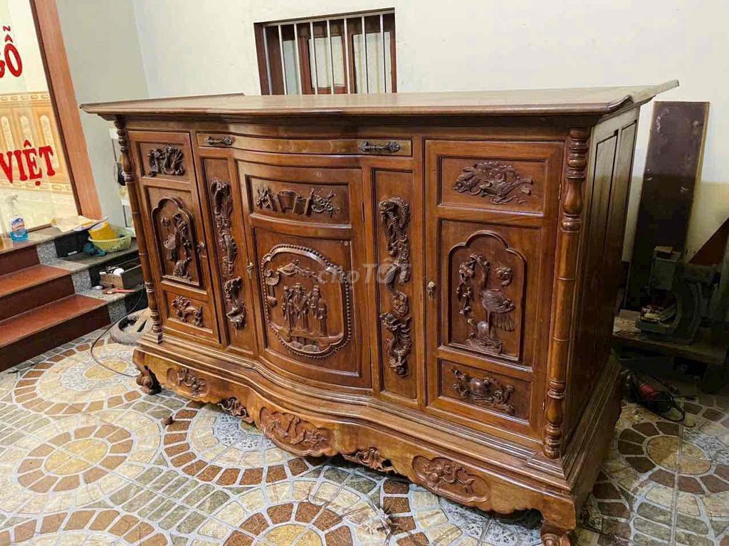Tủ thờ Gỗ Nâu. Mua bán Tủ, kệ gia đình tại Quận 8 Tp Hồ Chí Minh được đăng bởi Tang hoang vu hình 1