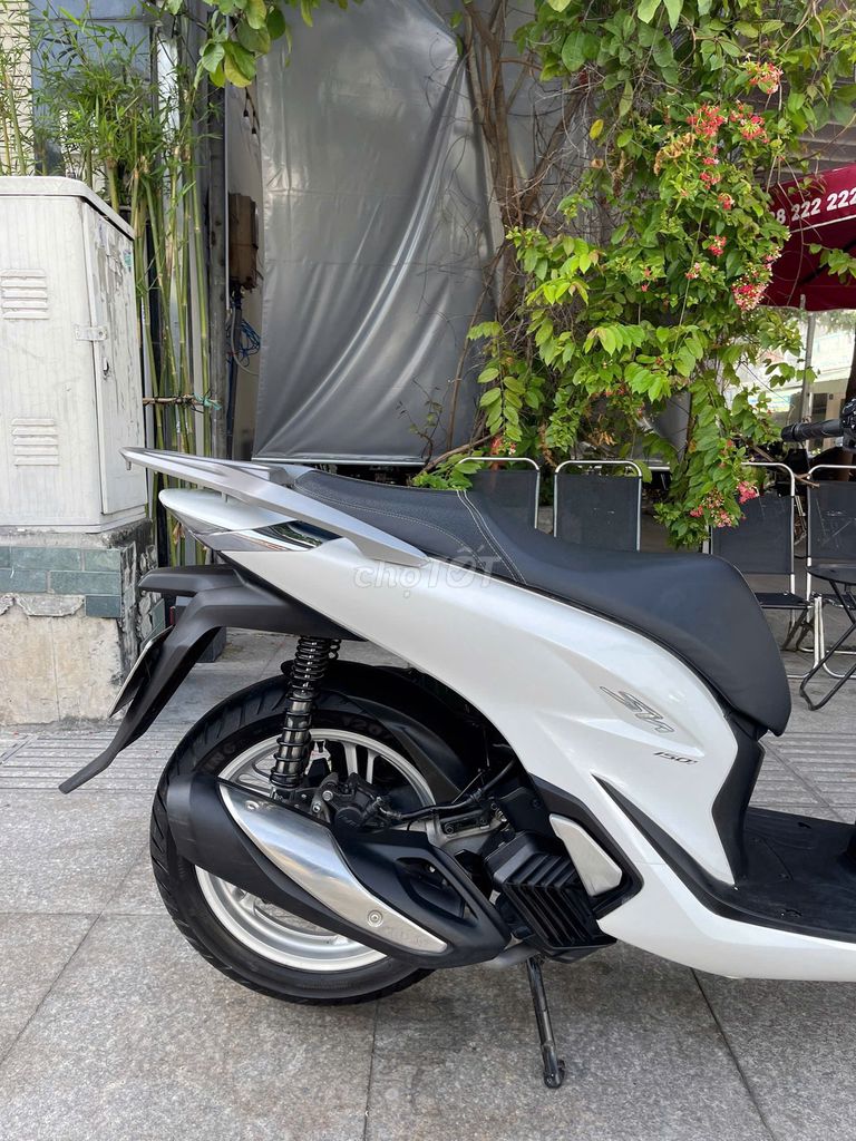 Honda SH 150 ABS 2020 Trắng. Mua bán Xe máy tại Quận Gò Vấp Tp Hồ Chí Minh được đăng bởi VÕ MINH HẬU hình 9