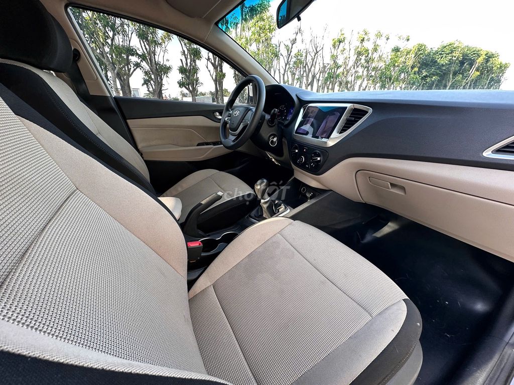 Hyundai Accent 1.4MT 2024 màu xám bạc. Mua bán Ô tô tại Quận 12 Tp Hồ Chí Minh được đăng bởi Việt 8080 hình 12