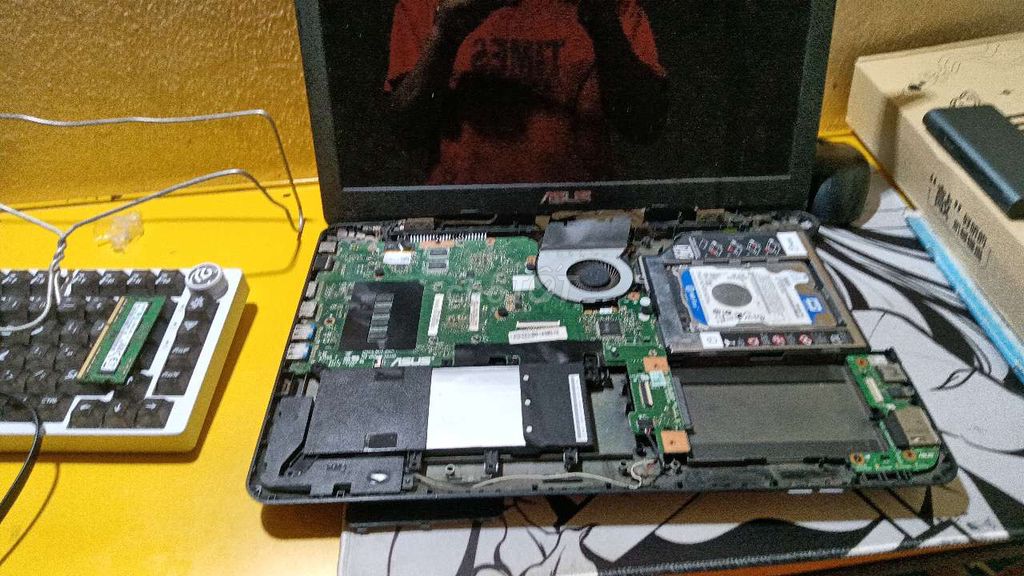Asus X555LD i3 4030U 8GB/500GB Hư pin. Mua bán Laptop tại Huyện Ngọc Lặc Thanh Hóa được đăng bởi Phạm Bình hình 1