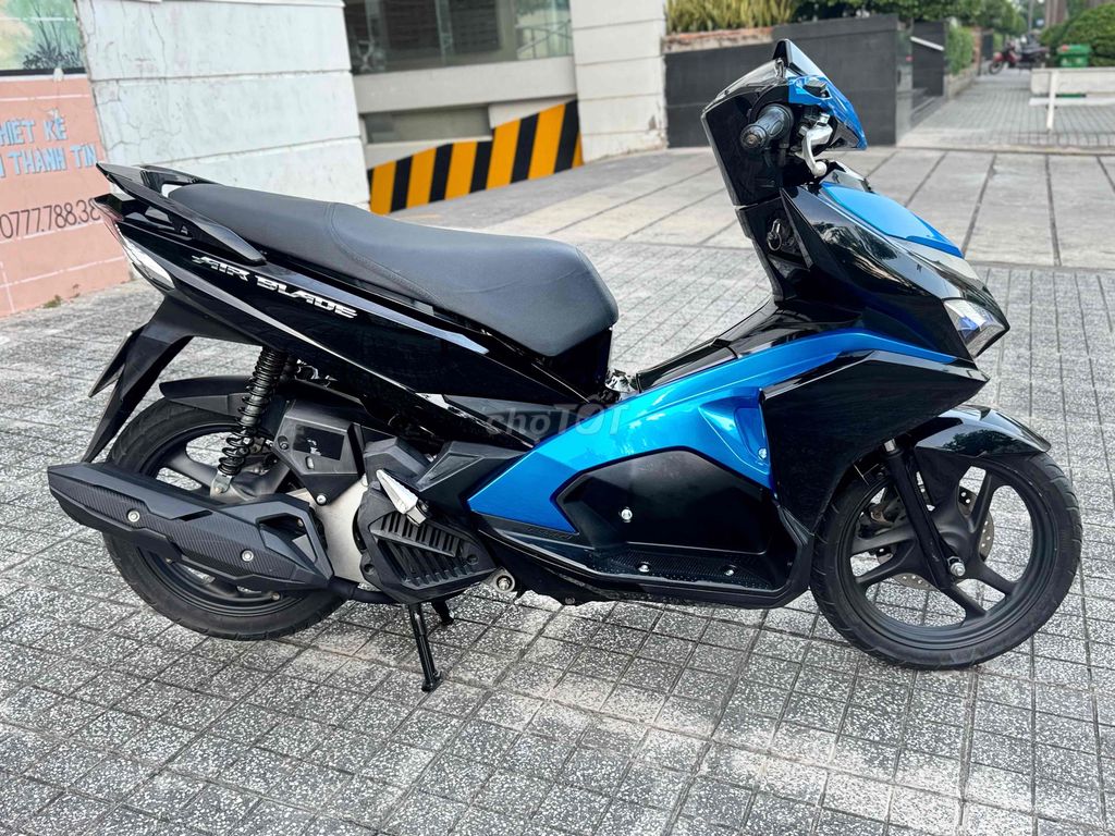 💥💥 Air Blade 125 2018 Bstp chính chủ xe zin đẹp. Mua bán Xe máy tại Quận 7 Tp Hồ Chí Minh được đăng bởi Cửa Hàng Xe Máy Hoàng Hưng Q7 hình 5