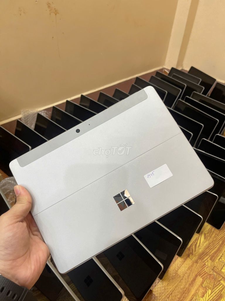 SURFACE GO 1 - INTEL PENTIUM / RAM 8GB / SSD 128GB